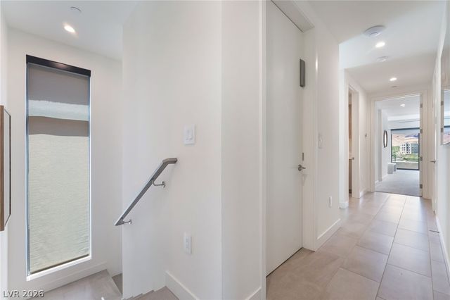 16 Heron Harbour Drive, Henderson, NV 89011