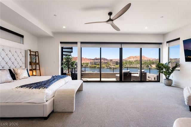 16 Heron Harbour Drive, Henderson, NV 89011