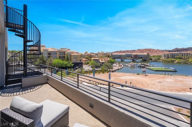 16 Heron Harbour Drive, Henderson, NV 89011