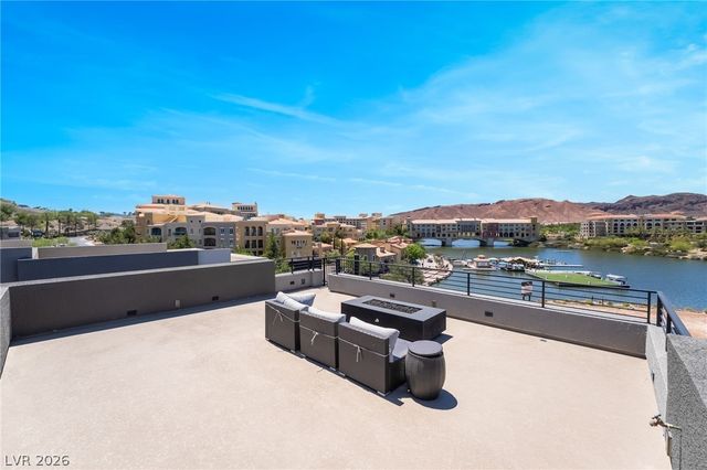 16 Heron Harbour Drive, Henderson, NV 89011