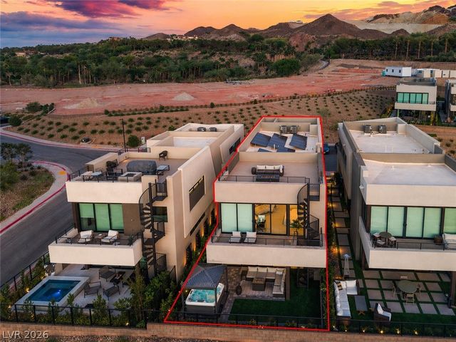 16 Heron Harbour Drive, Henderson, NV 89011