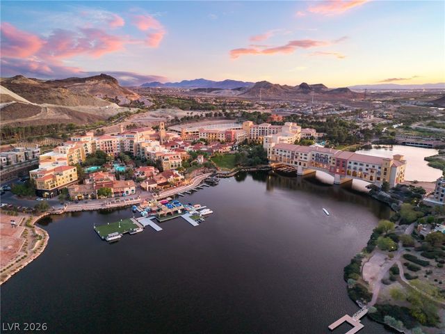16 Heron Harbour Drive, Henderson, NV 89011