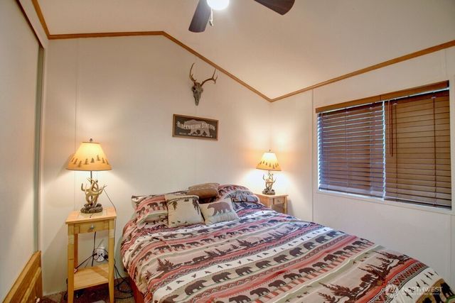 35 Branch Circle, Deming, WA 98244