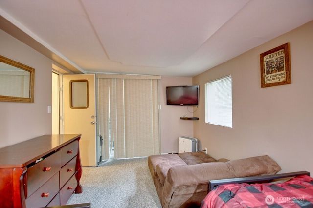35 Branch Circle, Deming, WA 98244