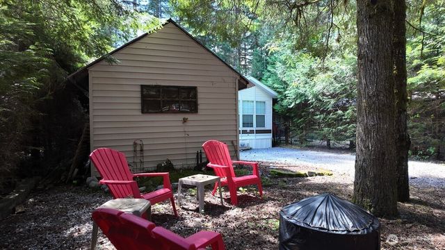 35 Branch Circle, Deming, WA 98244