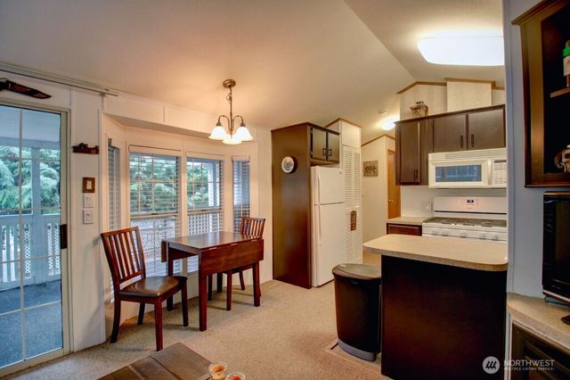 35 Branch Circle, Deming, WA 98244