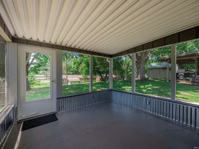 305 Roosevelt Drive, Princeton, IN 47670