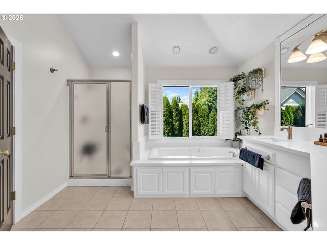 22379 Sw 107TH Ave, Tualatin, OR 97062