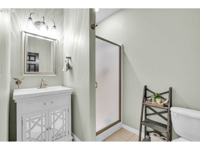 22379 Sw 107TH Ave, Tualatin, OR 97062
