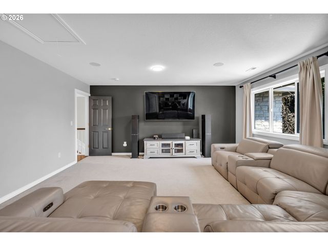 22379 Sw 107TH Ave, Tualatin, OR 97062