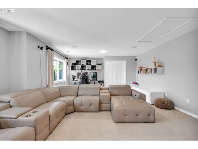 22379 Sw 107TH Ave, Tualatin, OR 97062
