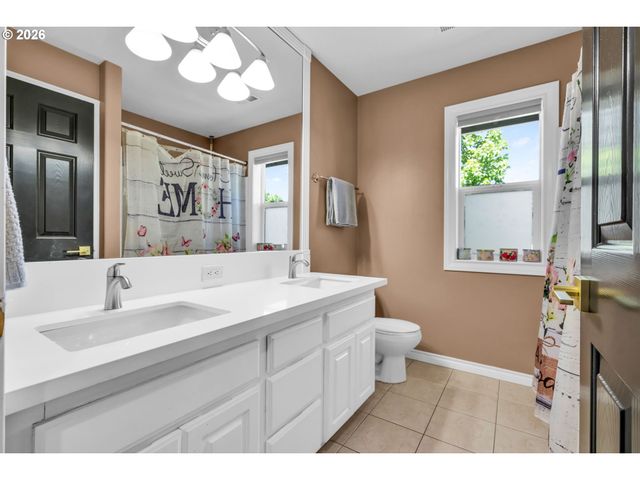 22379 Sw 107TH Ave, Tualatin, OR 97062