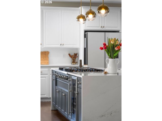22379 Sw 107TH Ave, Tualatin, OR 97062