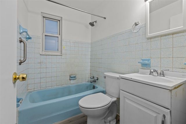 415 Euclid Ave, Glassport, PA 15045