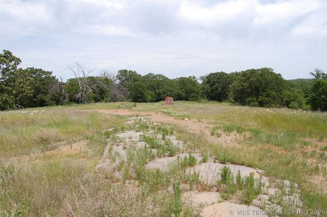 28755 S 230 Road, Henryetta, OK 74437