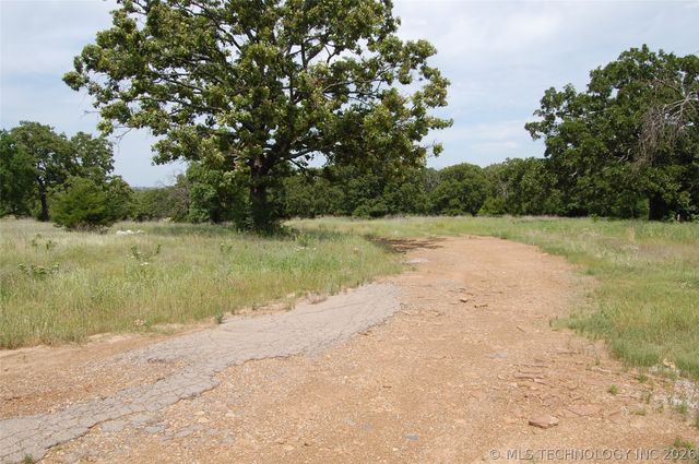28755 S 230 Road, Henryetta, OK 74437