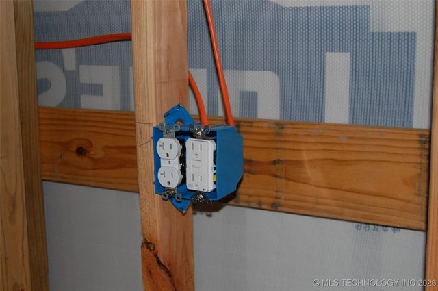 28755 S 230 Road, Henryetta, OK 74437