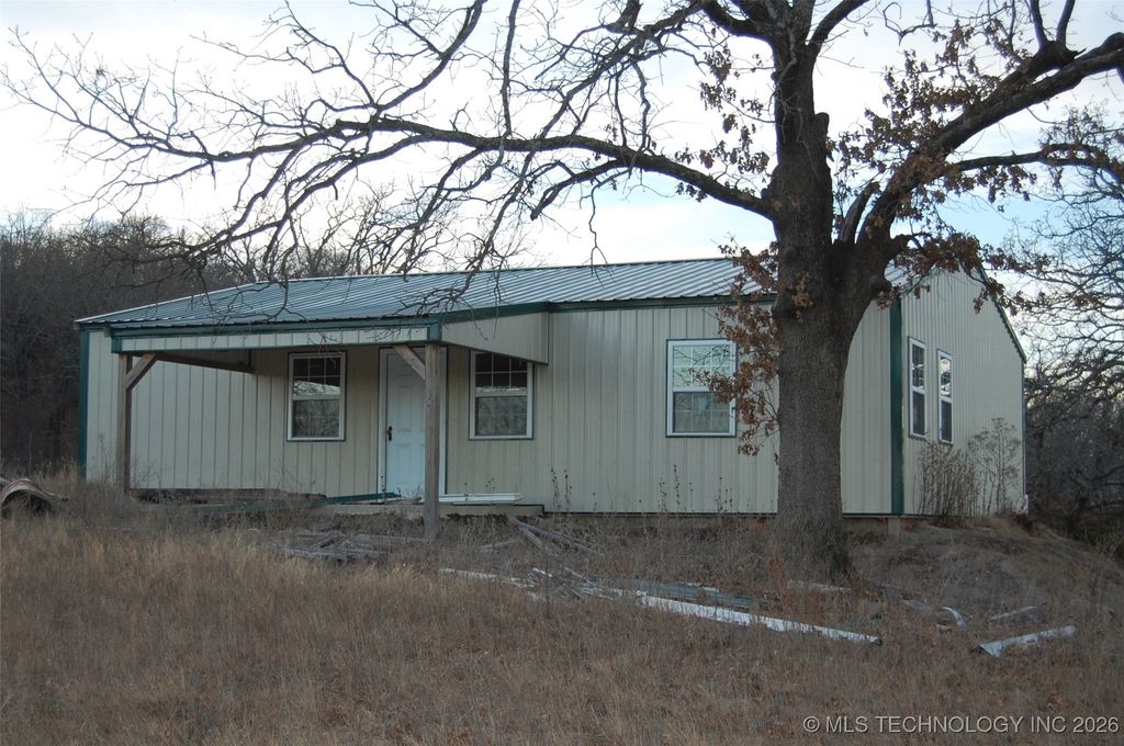 28755 S 230 Road, Henryetta, OK 74437