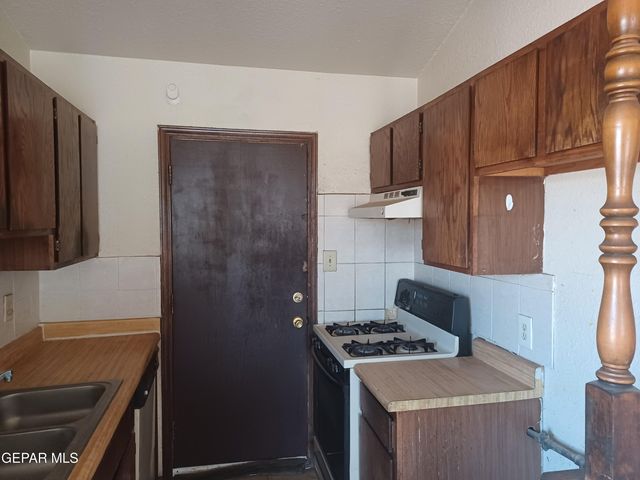 5939 DEER Avenue, El Paso, TX 79924