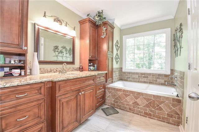 5028 Jamie NE Court, Woodstock, GA 30188