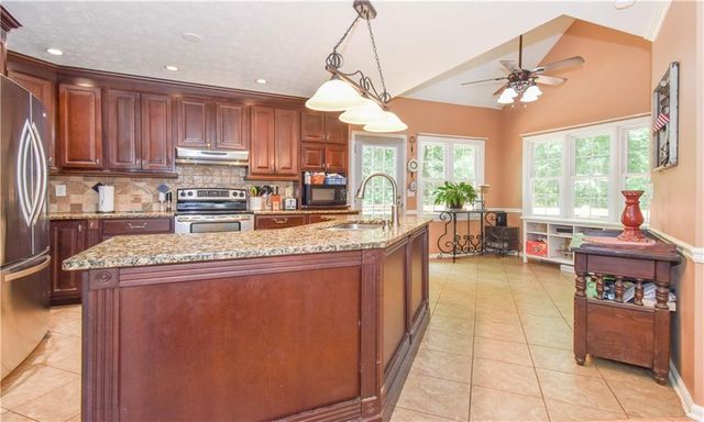 5028 Jamie NE Court, Woodstock, GA 30188