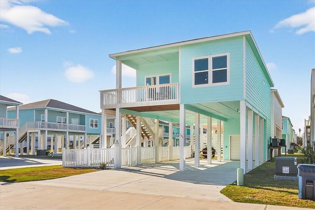 104 Red Sea, Rockport, TX 78382