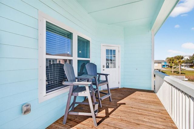 104 Red Sea, Rockport, TX 78382