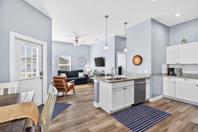 104 Red Sea, Rockport, TX 78382