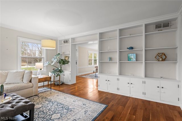 118 Kenton Road, Chagrin Falls, OH 44022