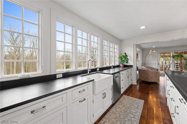 118 Kenton Road, Chagrin Falls, OH 44022