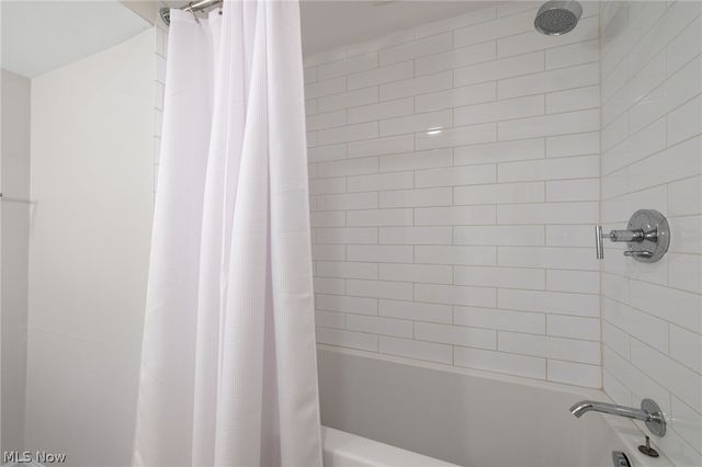 118 Kenton Road, Chagrin Falls, OH 44022