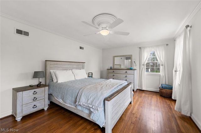 118 Kenton Road, Chagrin Falls, OH 44022