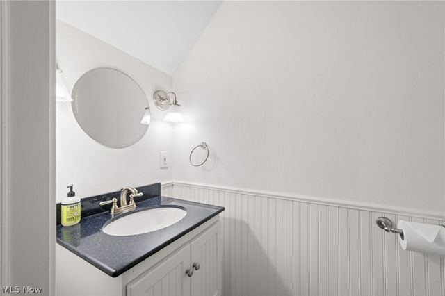 118 Kenton Road, Chagrin Falls, OH 44022