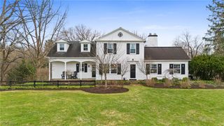 118 Kenton Road, Chagrin Falls, OH 44022