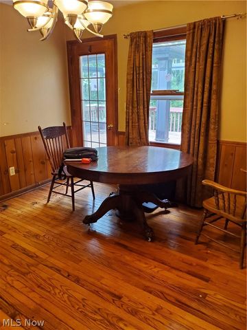 18418 Geauga Lake Road, Chagrin Falls, OH 44023