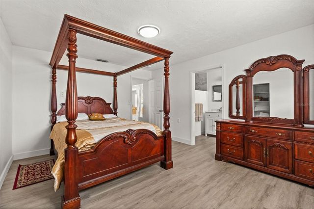 710 116TH AVENUE, Treasure Island, FL 33706