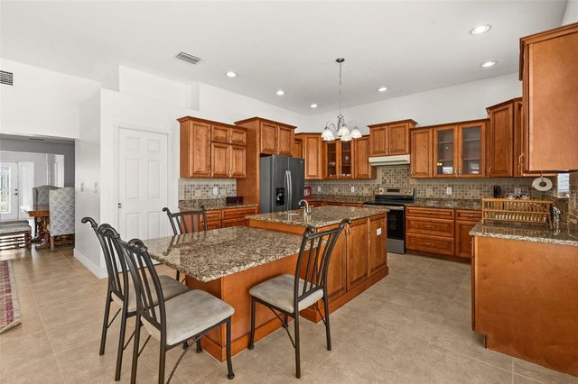 710 116TH AVENUE, Treasure Island, FL 33706