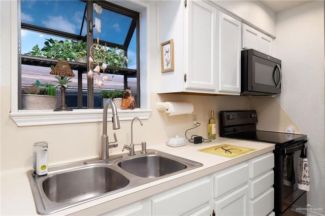 4232 N Minnesota Street, Harlingen, TX 78550