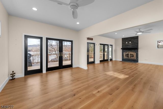 212 Long Pond Rd, West Milford Twp., NJ 07421