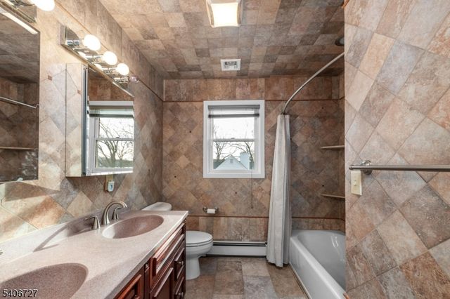 212 Long Pond Rd, West Milford Twp., NJ 07421