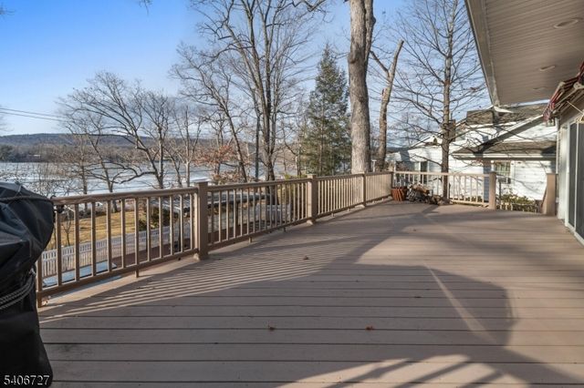 212 Long Pond Rd, West Milford Twp., NJ 07421