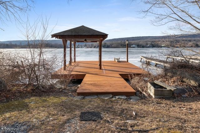 212 Long Pond Rd, West Milford Twp., NJ 07421