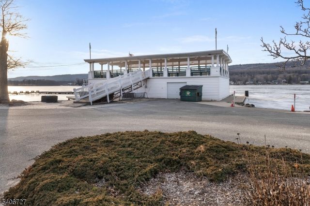 212 Long Pond Rd, West Milford Twp., NJ 07421