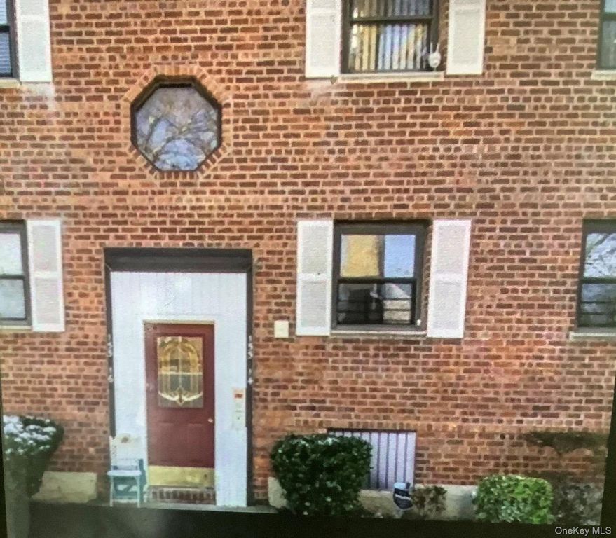 79-04 155th Avenue 189, Howard Beach, NY 11414