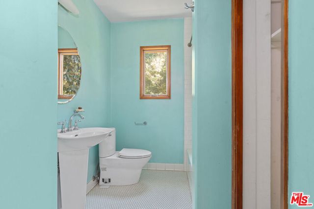 3705 Fredonia Drive, Los Angeles, CA 90068