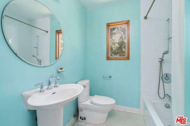 3705 Fredonia Drive, Los Angeles, CA 90068