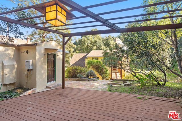 3705 Fredonia Drive, Los Angeles, CA 90068