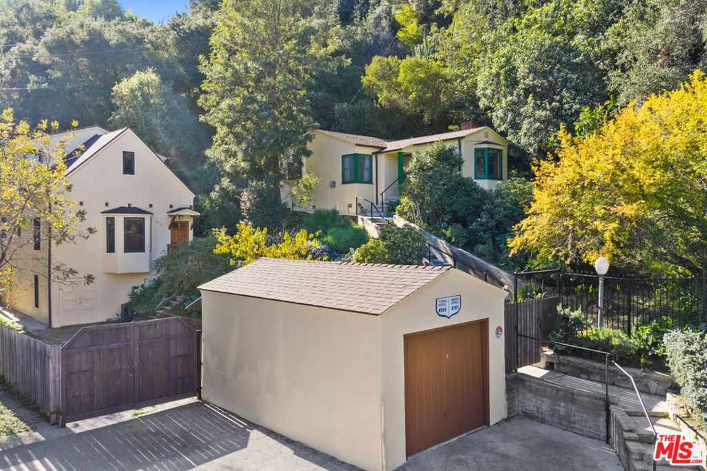 3705 Fredonia Drive, Los Angeles, CA 90068