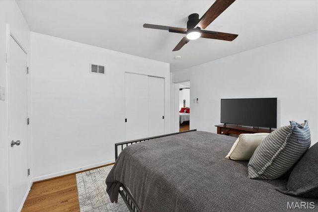 5573 Lindenwood Avenue, St Louis, MO 63109