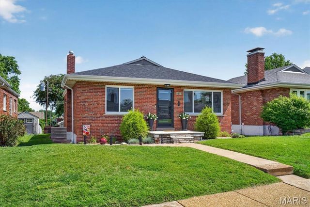 5573 Lindenwood Avenue, St Louis, MO 63109